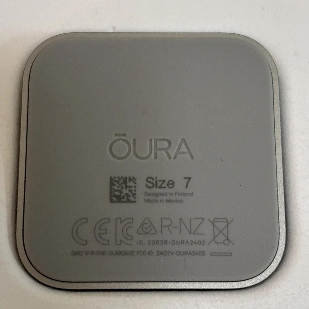 Oura 4 Size 7 Ring Charger Gray Activity Tracker Accessory USB-C Cable
